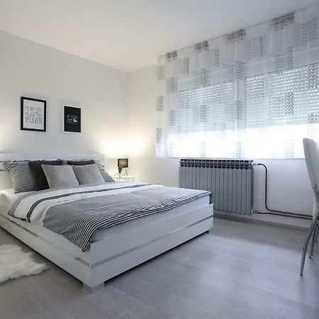Imperium Rooms Zagreb Airport Velika Gorica Esterno foto
