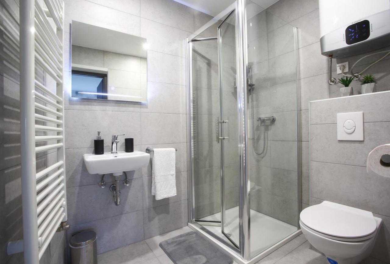 Imperium Rooms Zagreb Airport Velika Gorica Esterno foto