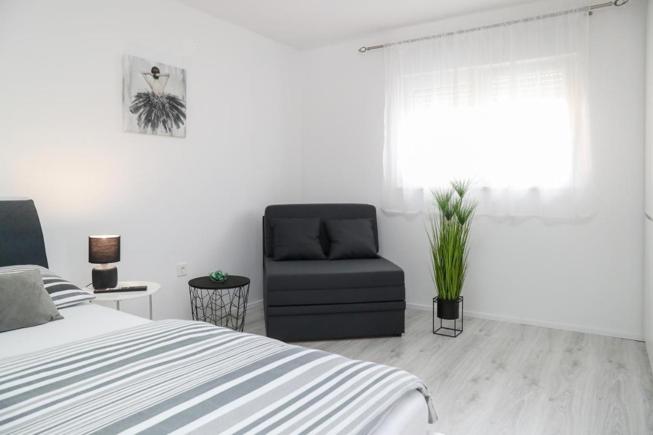 Imperium Rooms Zagreb Airport Velika Gorica Esterno foto